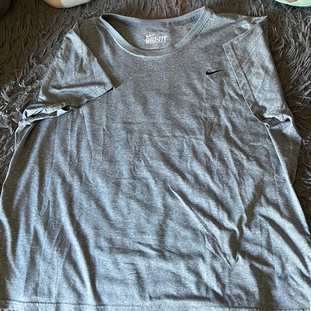 dri fit nike shirt